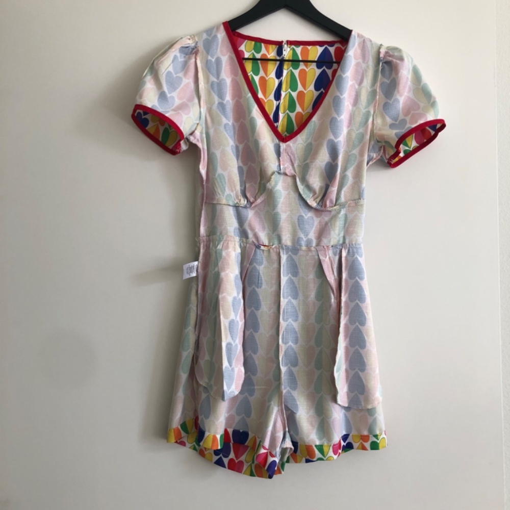Unique Vintage Rainbow Heart Romper, NWT - Picture 12 of 13